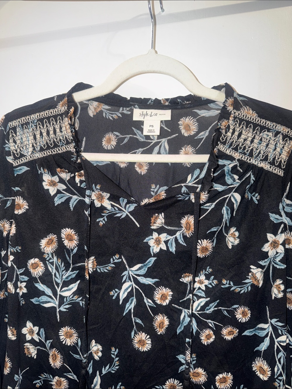 Style & Co. Black Floral Tie-Neck Blouse